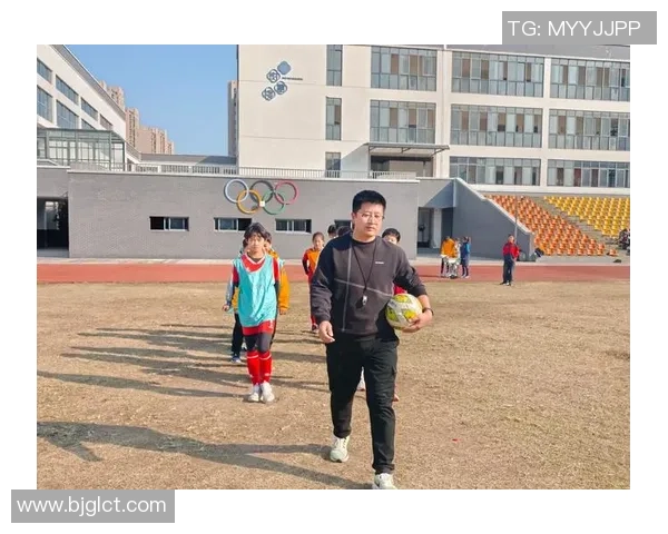 足球萝卜的奇幻旅程探索绿茵场上的梦想与挑战